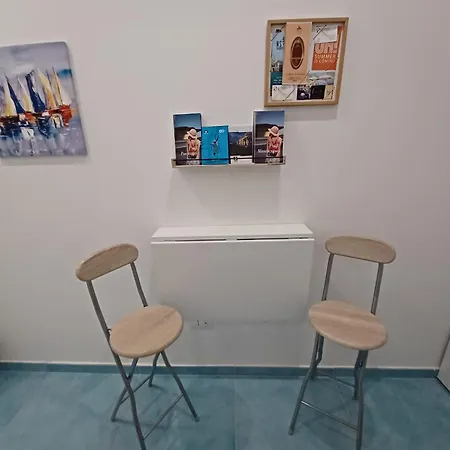 Due Stanzulelle Sul Mare