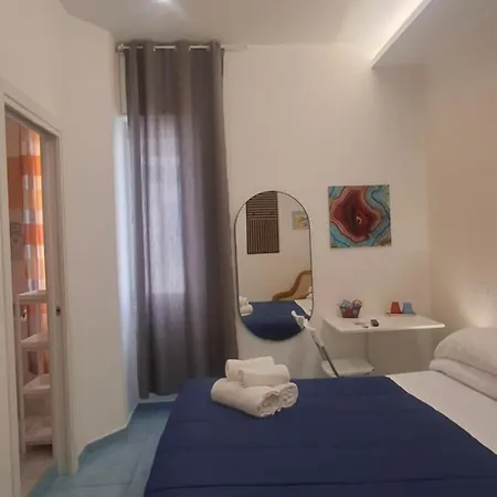 Due Stanzulelle Sul Mare サレルノ