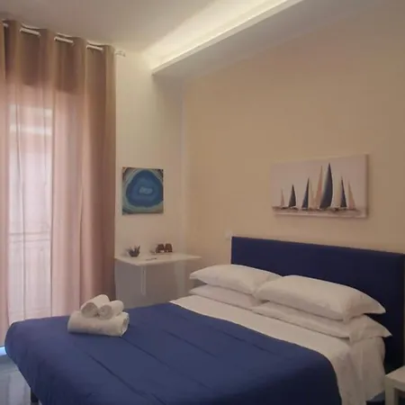 Due Stanzulelle Sul Mare 4* サレルノ