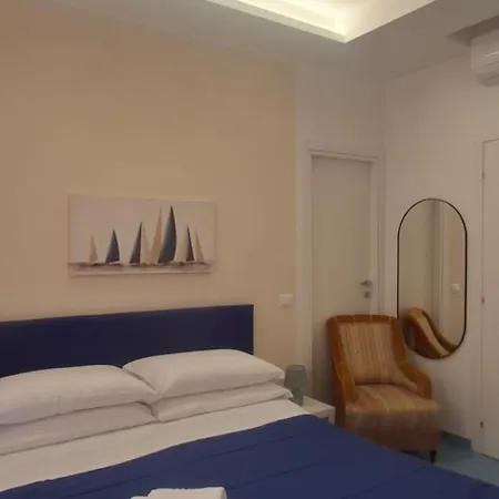 Due Stanzulelle Sul Mare 4* サレルノ
