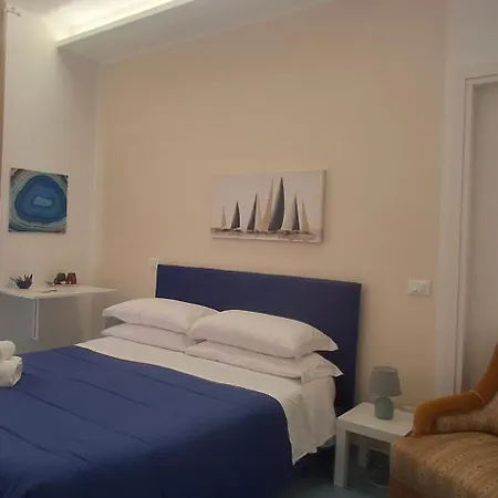 Due Stanzulelle Sul Mare サレルノ