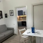 לינה וארוחת בוקר Due Stanzulelle Sul Mare