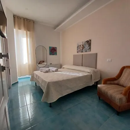 Due Stanzulelle Panzió Salerno