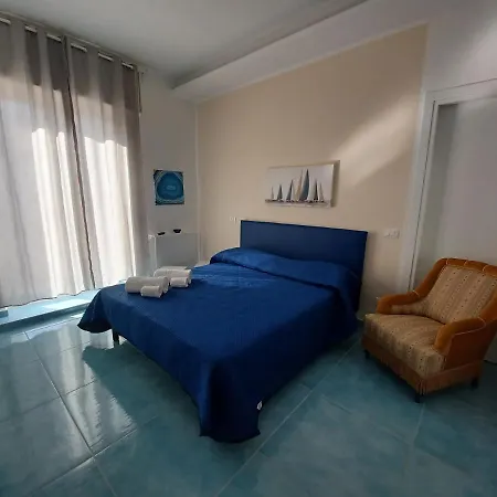 Due Stanzulelle Panzió Salerno
