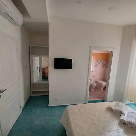 Due Stanzulelle Salerno