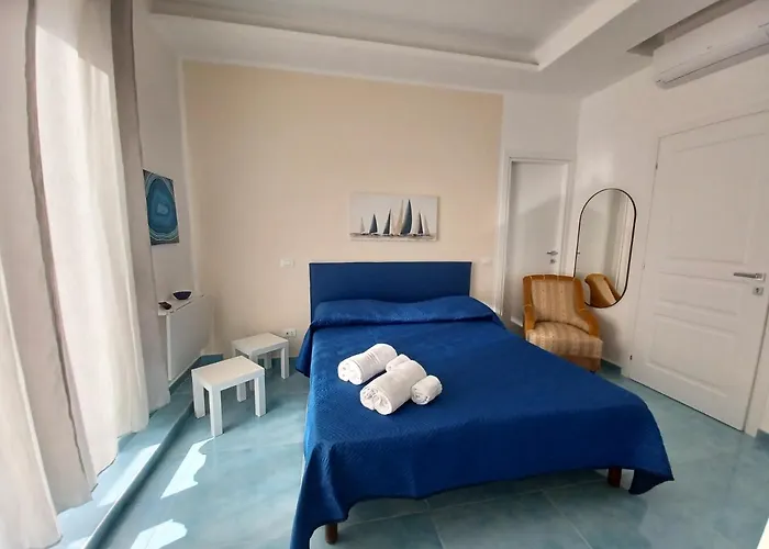 Due Stanzulelle Sul Mare B&B Oda ve Kahvaltı Salerno