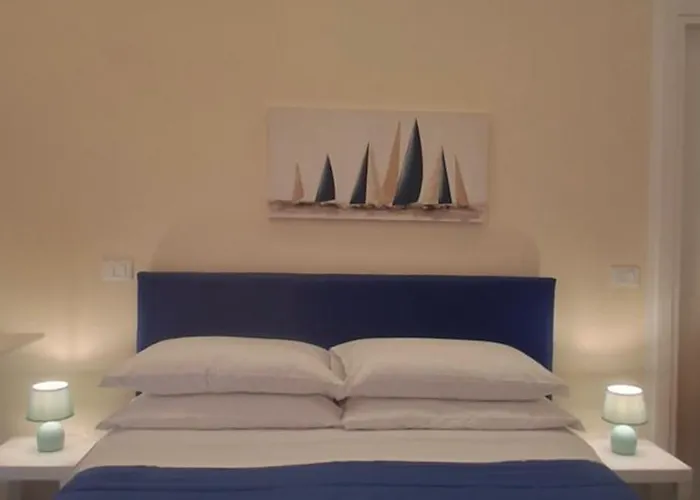 Due Stanzulelle Sul Mare B&B Oda ve Kahvaltı 4*