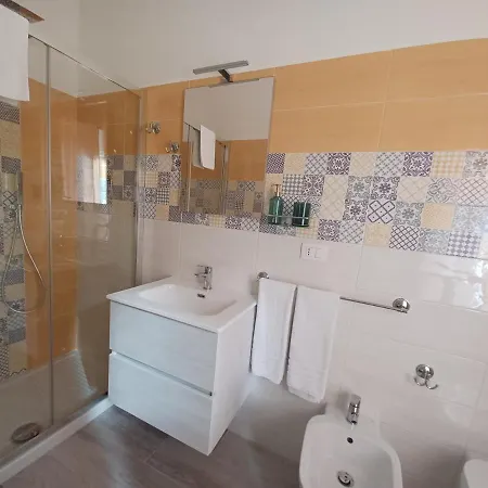 Bed and Breakfast Due Stanzulelle Sul Mare 4*
