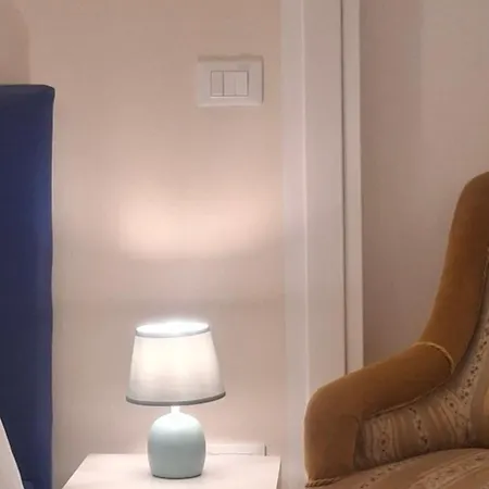 Due Stanzulelle Salerno