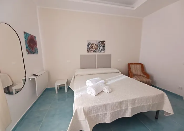 Due Stanzulelle Salerno