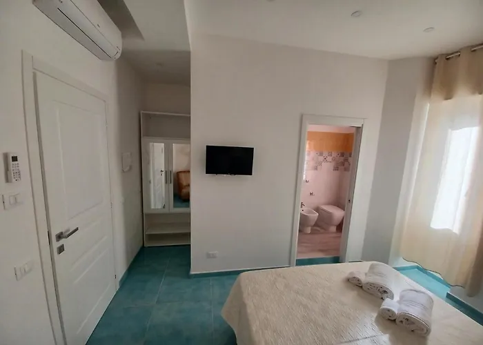 Due Stanzulelle Salerno