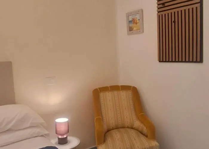 Due Stanzulelle Sul Mare B&B